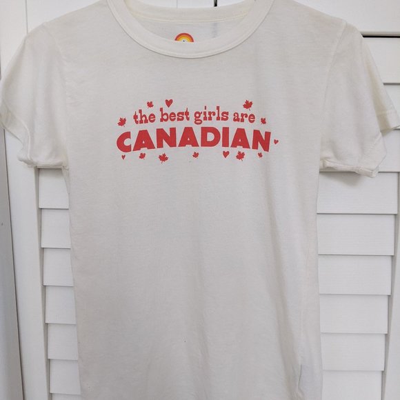 "The Best Girls Are Canadian" t-shirt - Picture 1 of 5